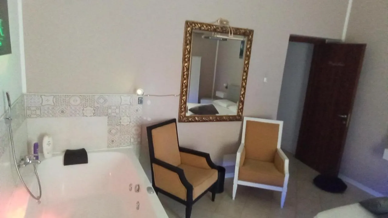Vida Rooms Luxury パレルモ 2*,  イタリア